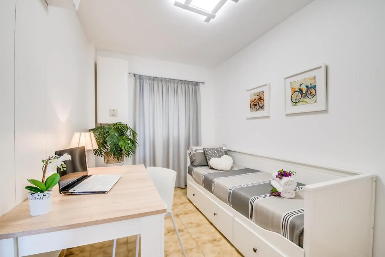 Ideal Property Mallorca - Butterfly Alcudia  Spain